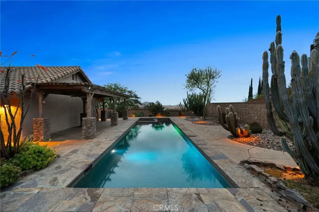 6850 Amber, Highland, CA 92346 - #1
