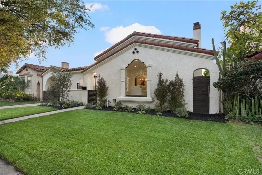 3905 Roxton Avenue, Los Angeles, CA 90008 - #3