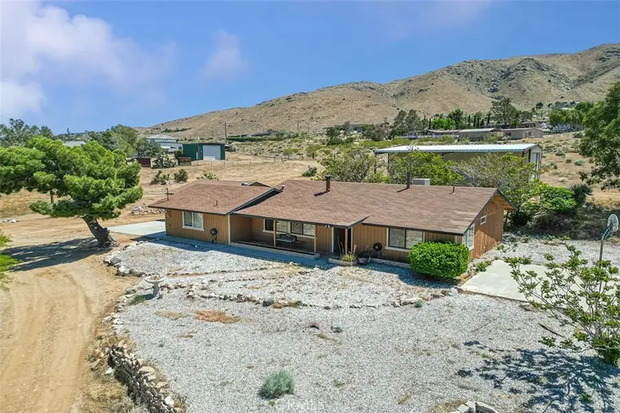 22411 Roundup, Apple Valley, CA 92308 - #3