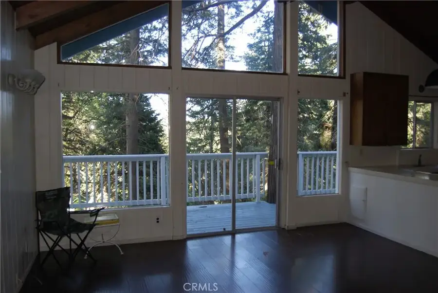 807 Sierra Vista, Twin Peaks, CA 92391 - #2