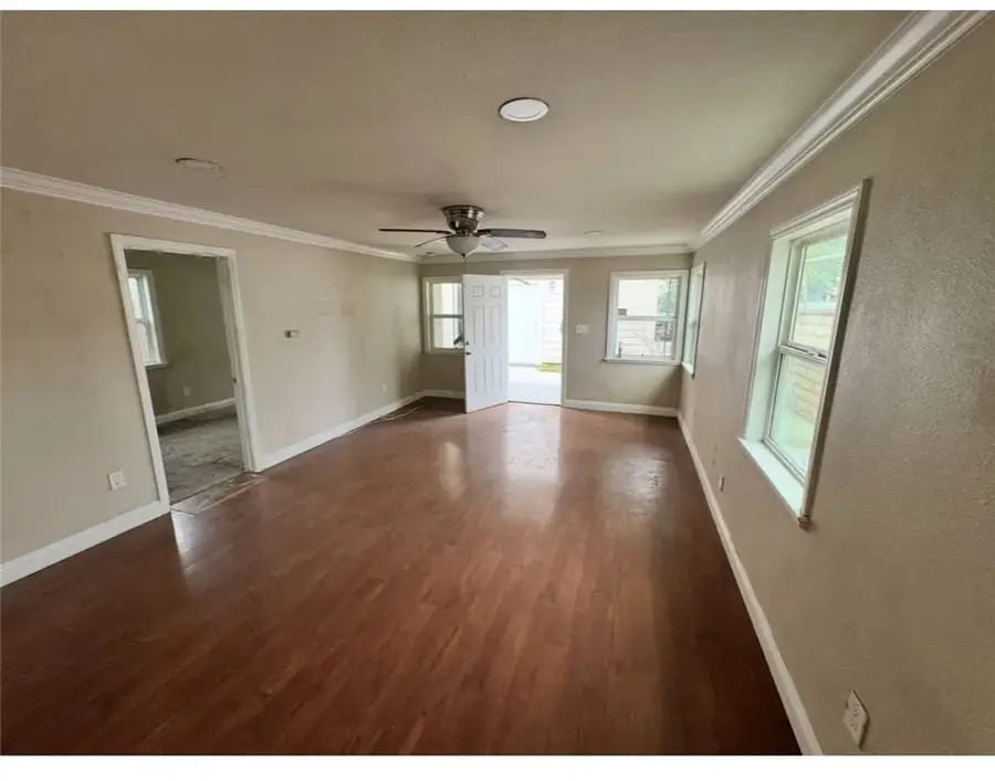 9307 San Miguel Avenue, South Gate, CA 90280 - #3