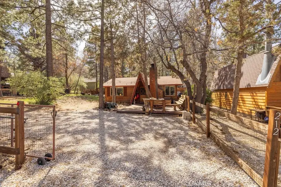 212 Moreno, Sugarloaf, CA 92386 - #3