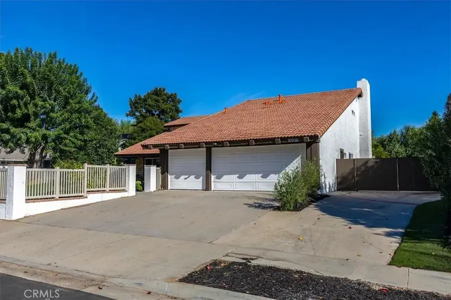 10900 Remmet Avenue, Chatsworth, CA 91311 - #3