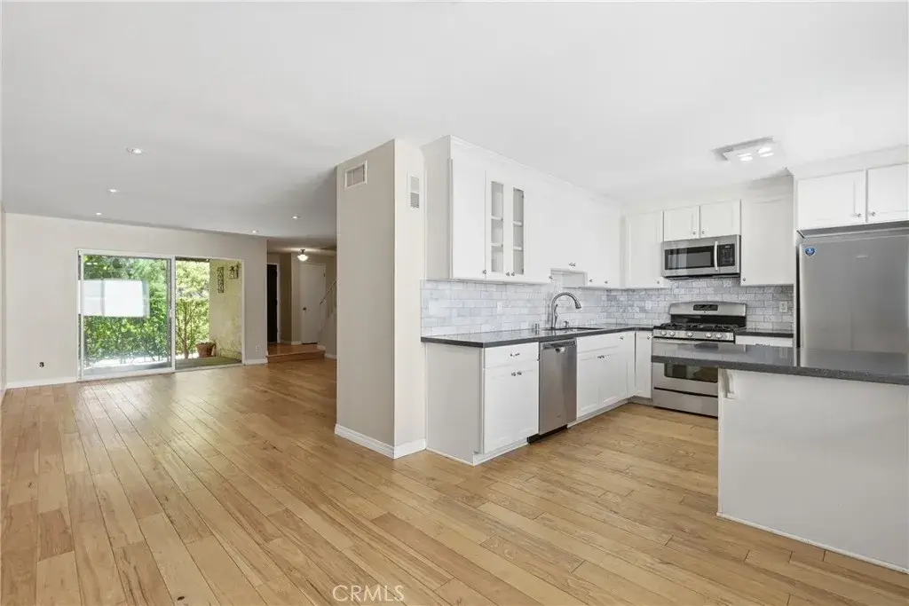 7802 Via Tortona, Burbank, CA 91504 - #1