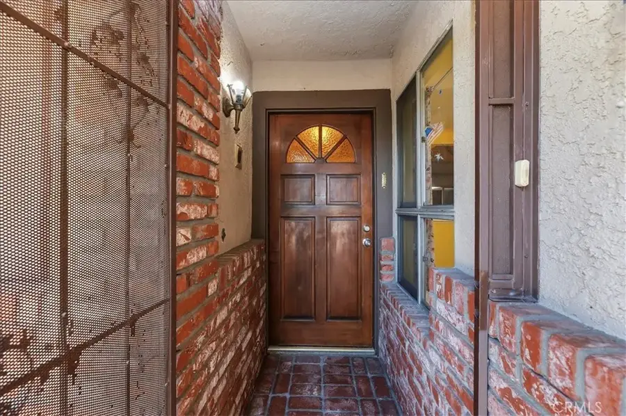 305 E Citron Street, Corona, CA 92879 - #3