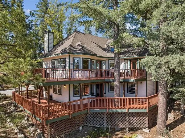 26166 Circle Drive, Lake Arrowhead, CA 92352