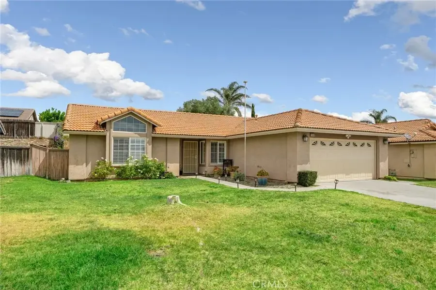 2330 W Sunrise Drive, Rialto, CA 92377 - #2