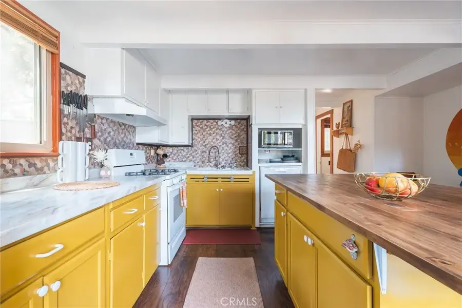 31496 Circle View, Running Springs, CA 92382 - #3