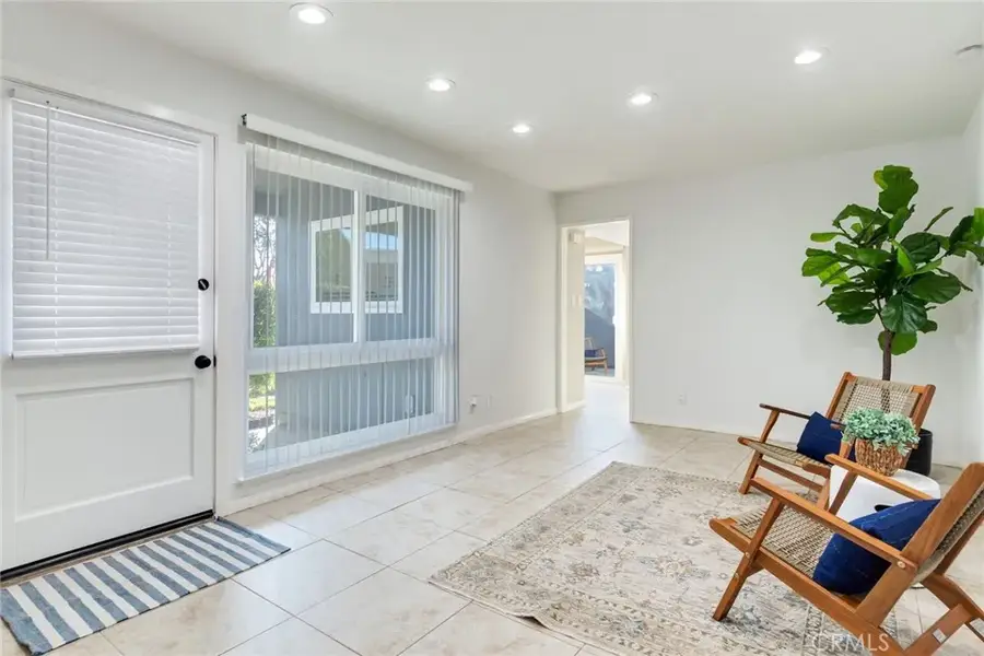 2408 Saratoga Way, Costa Mesa, CA 92626 - #3