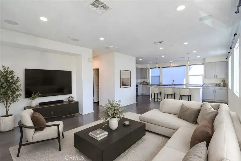 809 N Dalton #104, Azusa, CA 91702 - #1