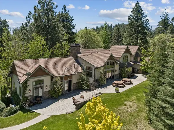 32310 Hummingbird Court, Running Springs, CA 92382