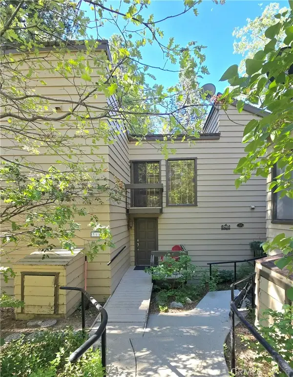 27821 Peninsula North #315, Lake Arrowhead, CA 92352
