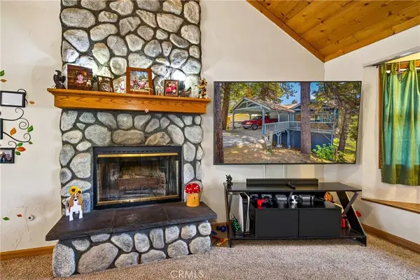 30949 Wild Oak, Running Springs, CA 92382
