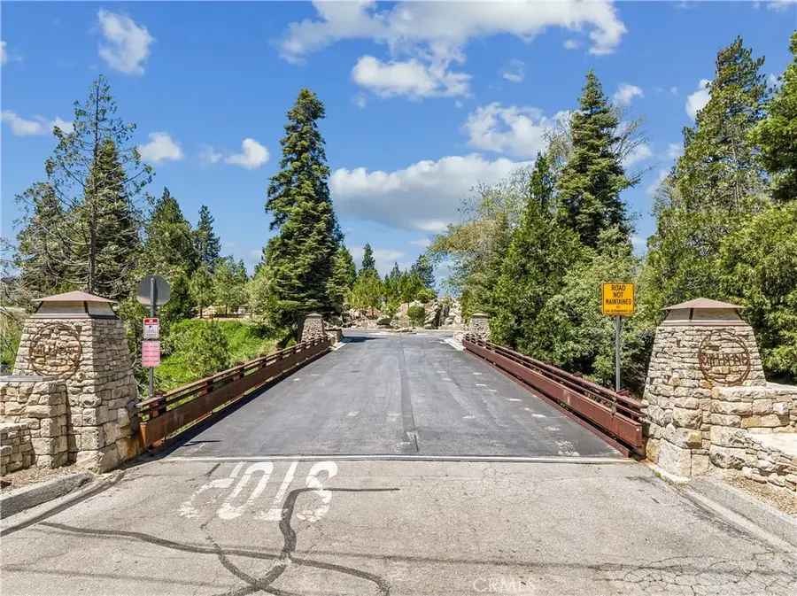 280 Ponderosa Peak, Lake Arrowhead, CA 92352 - #3