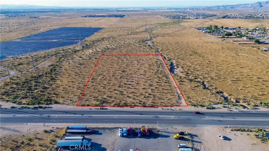 11 Palmdale, Victorville, CA 92395 - #3