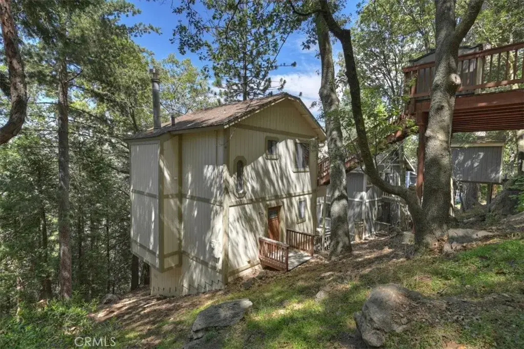 955 Coulter Pine, Crestline, CA 92325 - #1