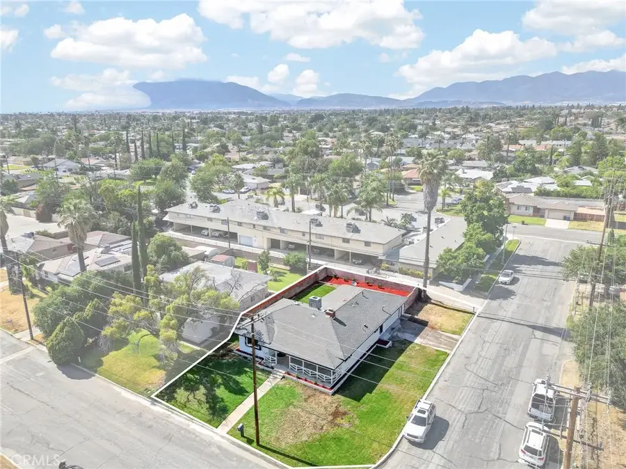 128 W Ramona, Rialto, CA 92376 - #3