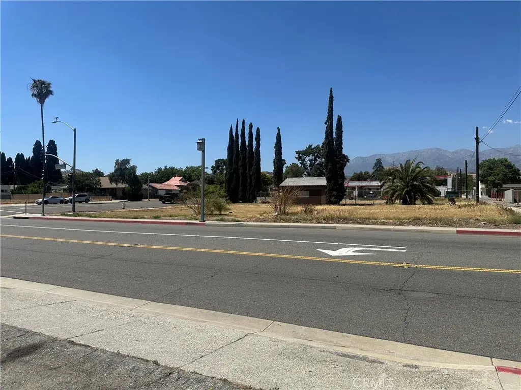 385 West Ramsey, Banning, CA 92220 - #1