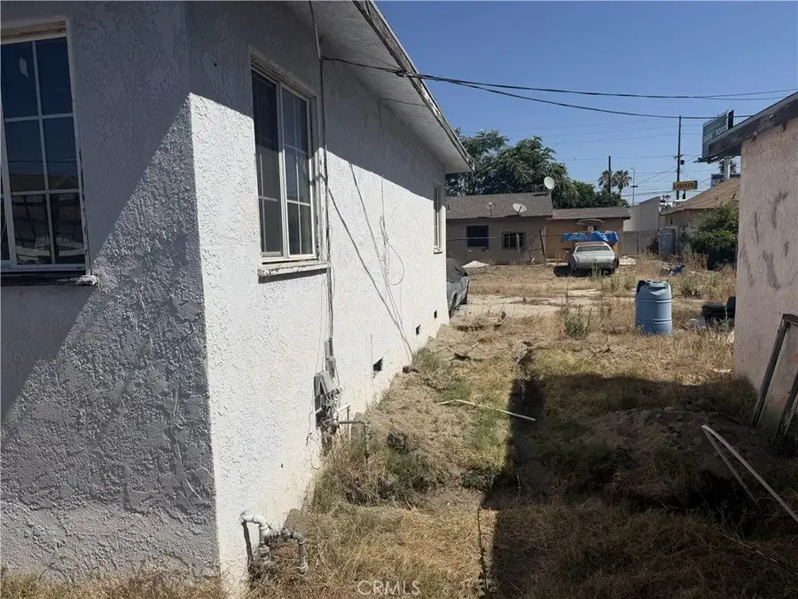 7543 Vineland, Sun Valley, CA 91352 - #2