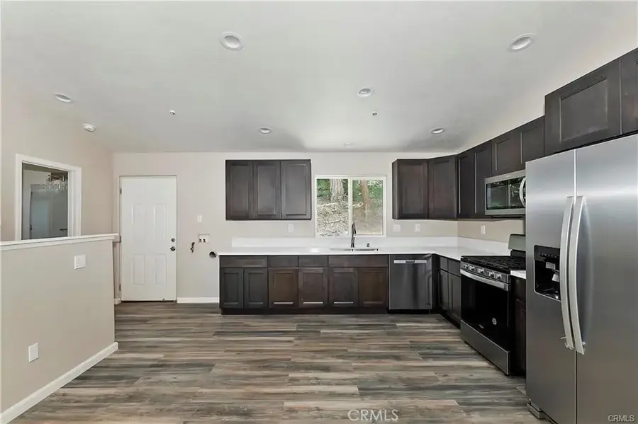 23511 Lake Dr, Crestline, CA 92325 - #3