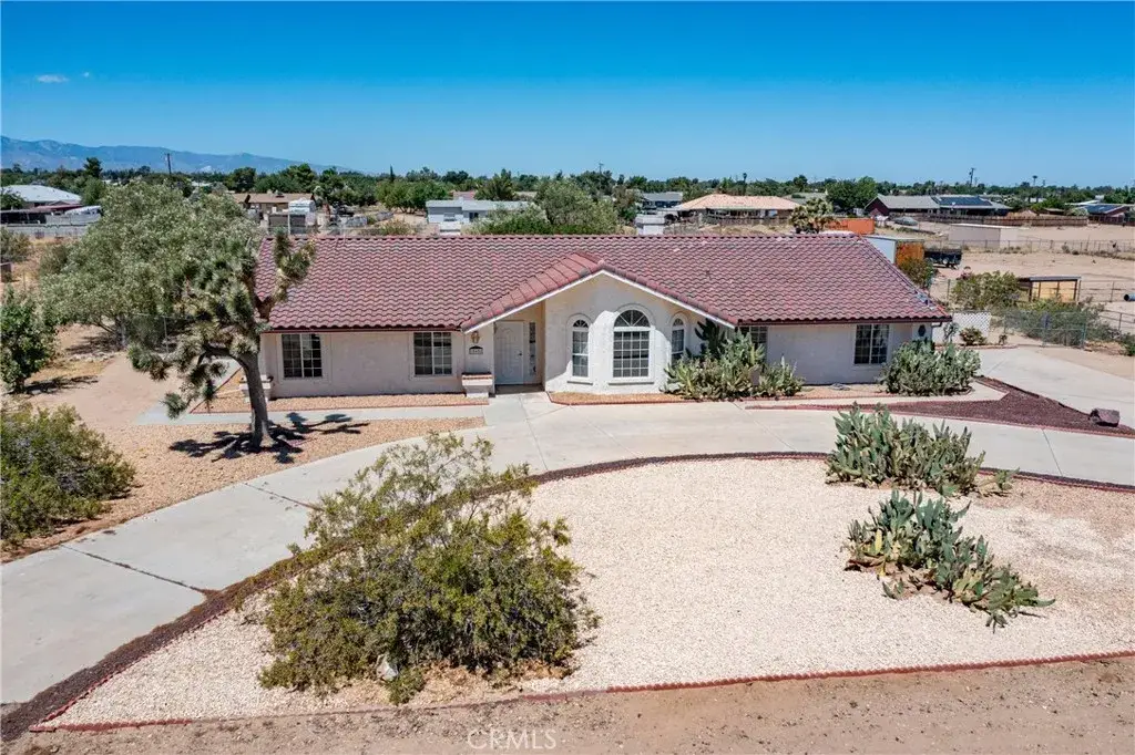 10658 9th Avenue, Hesperia, CA 92345 - #1