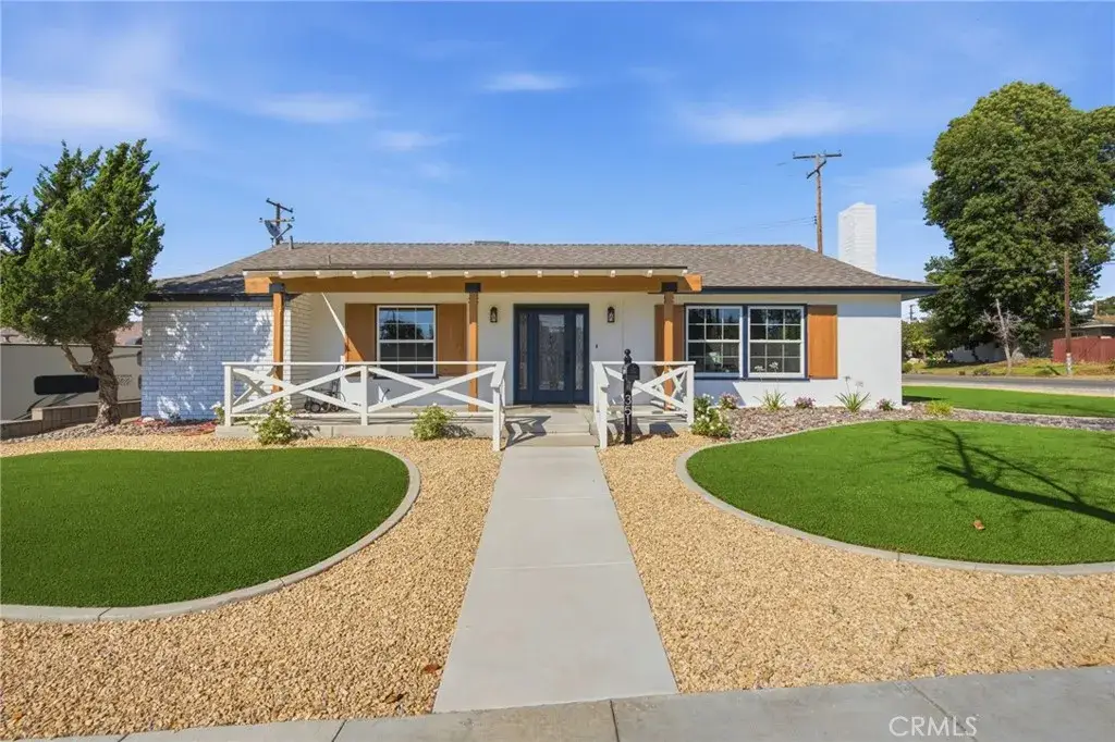 351 Sherwood, Redlands, CA 92373 - #1