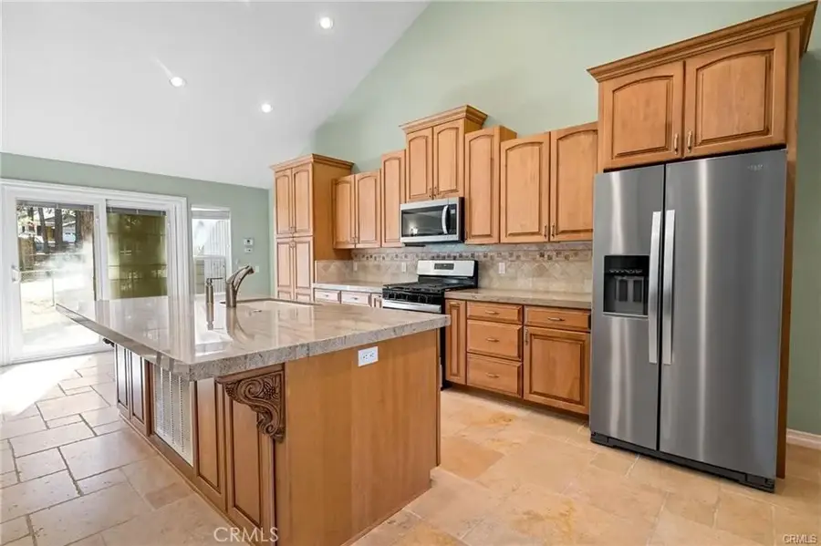 301 S Shakespeare Ln, Big Bear City, CA 92314 - #2