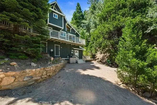 30942 Old City Creek, Running Springs, CA 92382
