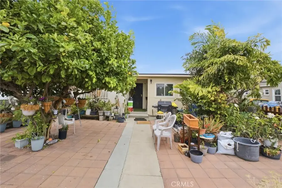 538 S Fetterly Avenue, Los Angeles, CA 90022 - #2
