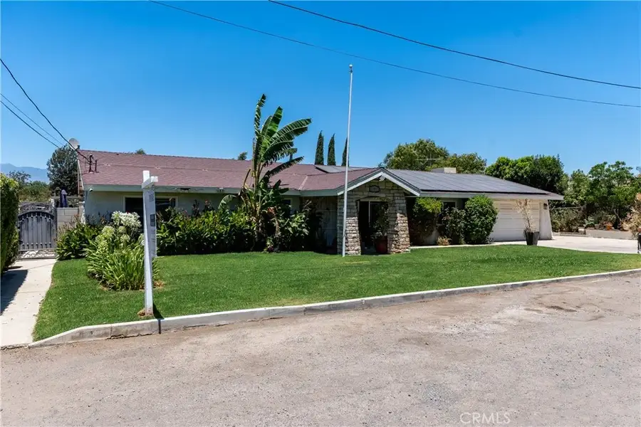 10865 Wagon Train Ln, Jurupa Valley, CA 91752 - #2