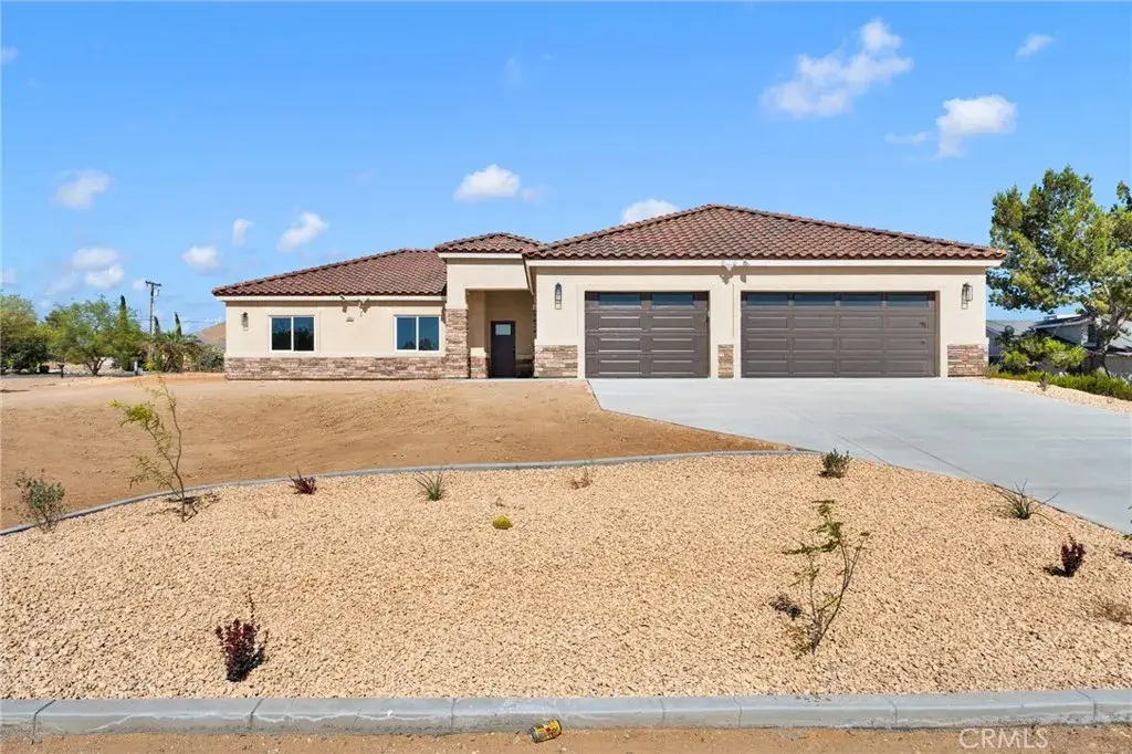 15991 Tao Road, Apple Valley, CA 92307 - #1