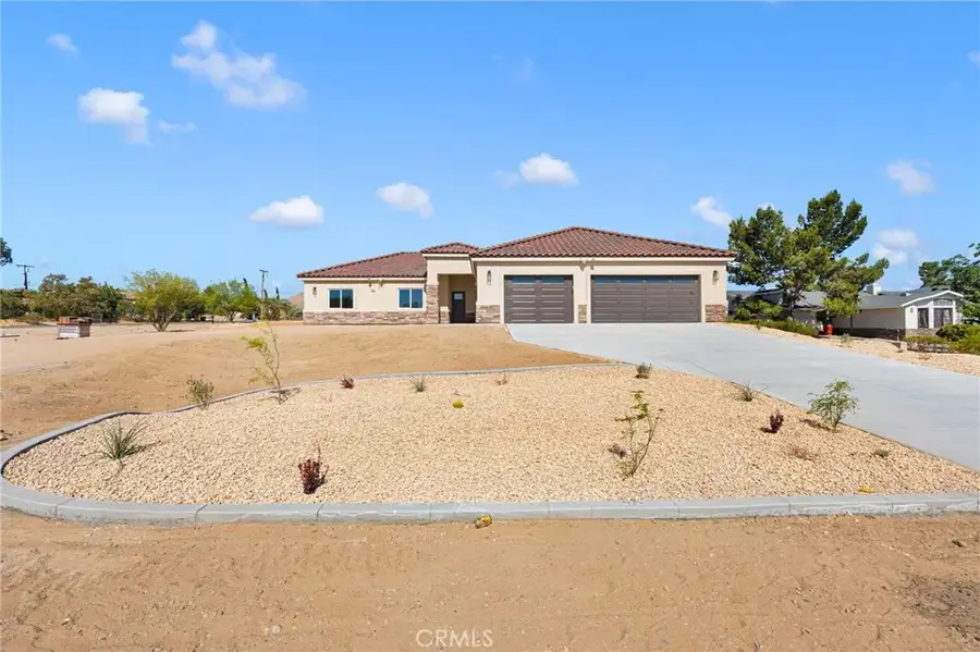 15991 Tao Road, Apple Valley, CA 92307 - #3