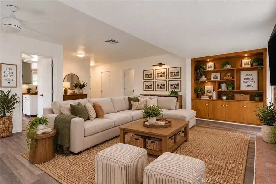 647 E 21st, San Bernardino, CA 92404 - #3