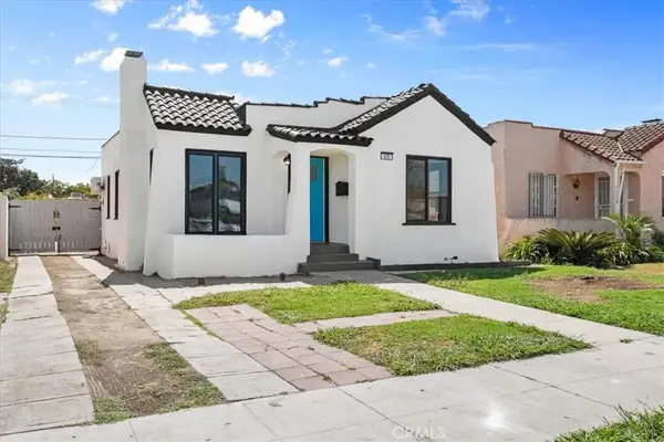 5820 S Van Ness, Los Angeles, CA 90047