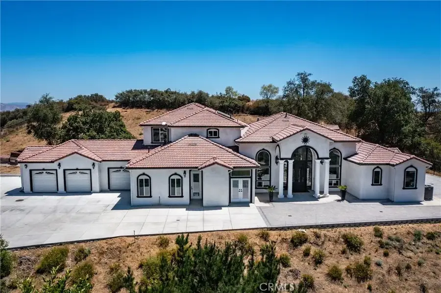 39625 County Line, Yucaipa, CA 92399 - #2
