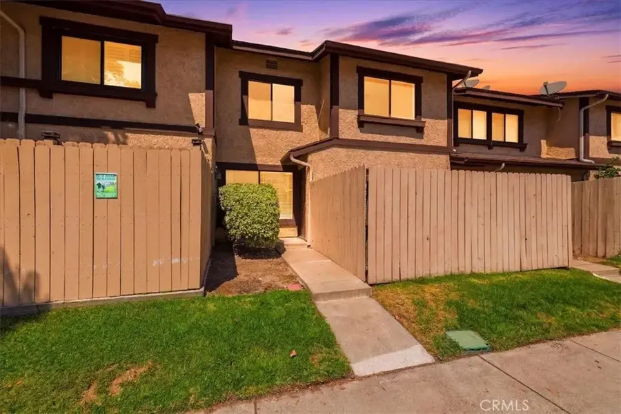 8601 Sunland #5, Sun Valley, CA 91352 - #3