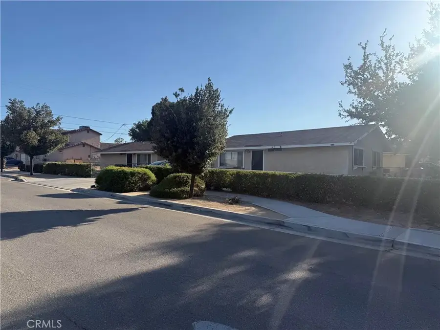 16503 Smoke Tree, Hesperia, CA 92345 - #3