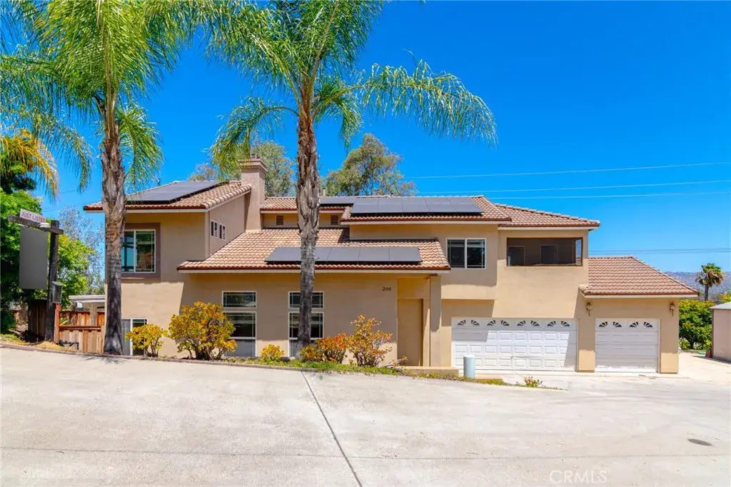 200 N Upas Street, Escondido, CA 92025 - #1