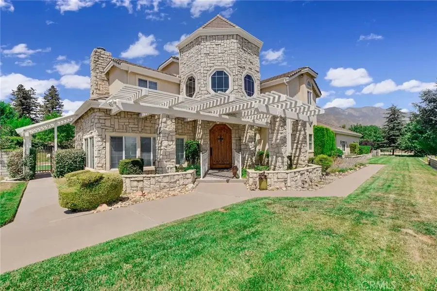 10389 Walnut Grove Court, Yucaipa, CA 92399 - #3