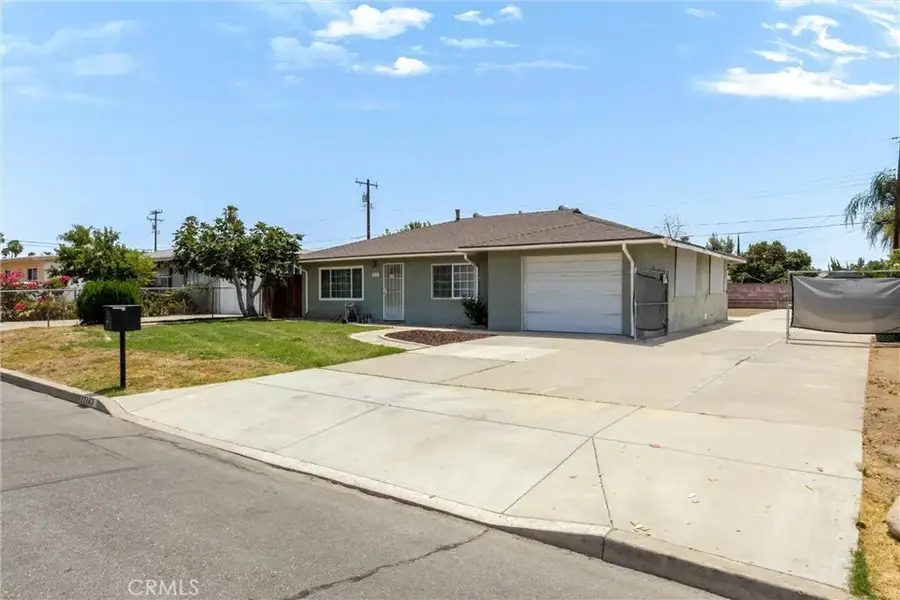 27143 Norwood, Highland, CA 92346 - #3