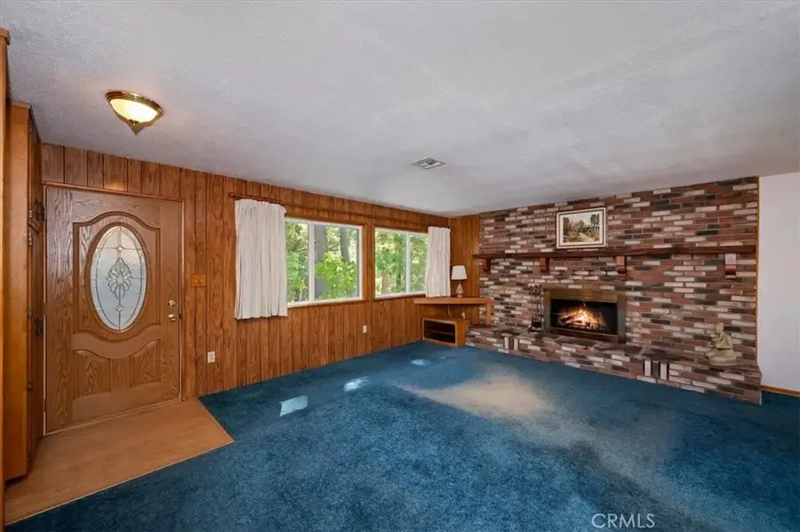 1050 Jungfrau, Crestline, CA 92325 - #2