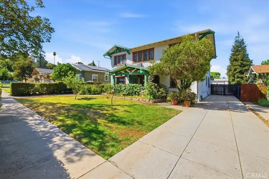 524 University Place, Redlands, CA 92374 - #3