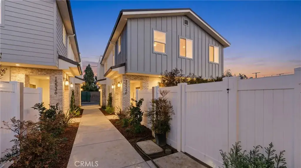 15540 Colorado, Paramount, CA 90723 - #1