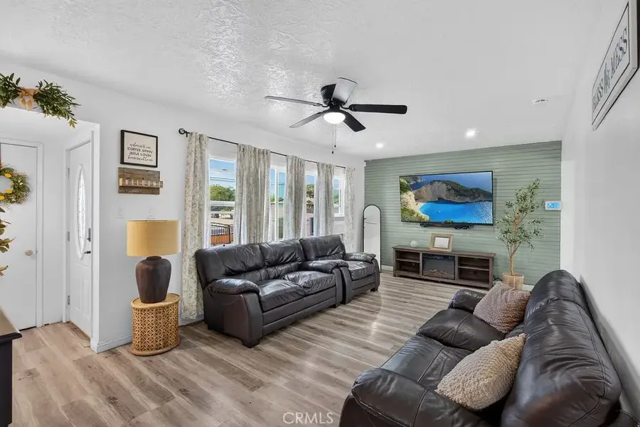 9497 Catawba Ave, Fontana, CA 92335 - #3