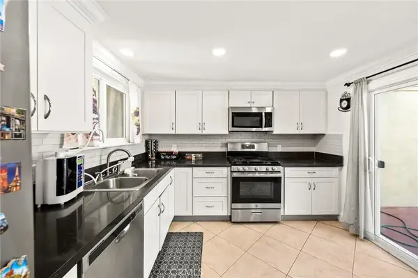 1183 Mountain Gate, Upland, CA 91786