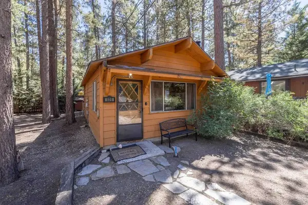 926 Robinhood, Big Bear City, CA 92314