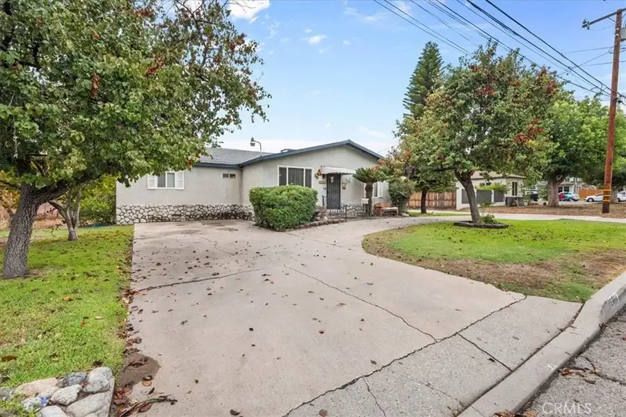 2664 Lawrence Avenue, San Bernardino, CA 92404 - #2