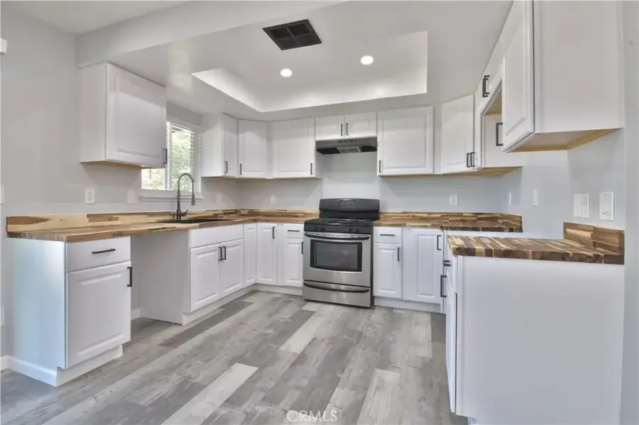 15313 Greenrock Avenue, Lake Los Angeles, CA 93535 - #2
