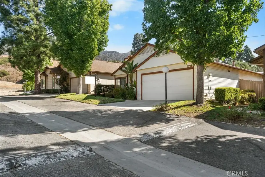 13982 Olive Grove Lane, Sylmar, CA 91342 - #2