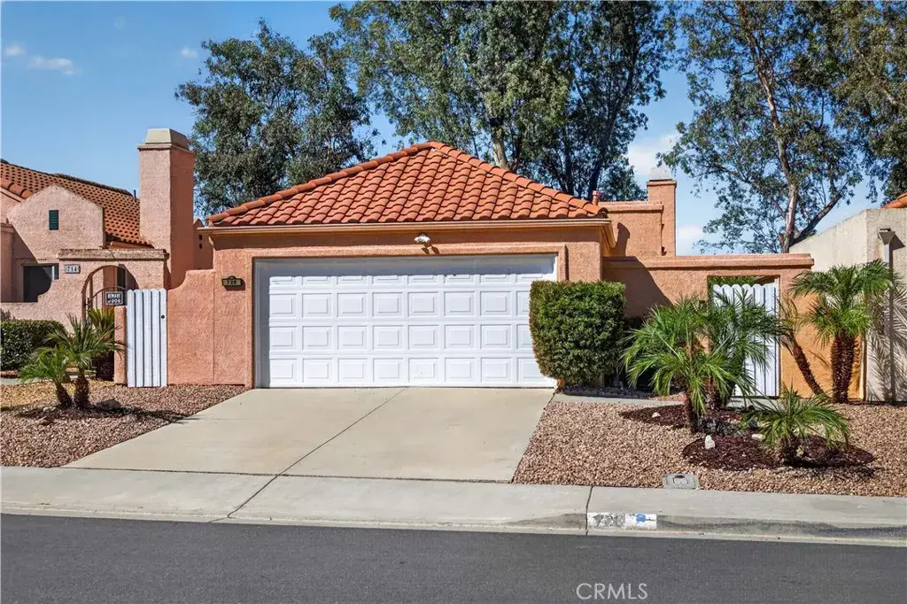 726 Verona, San Jacinto, CA 92583 - #1